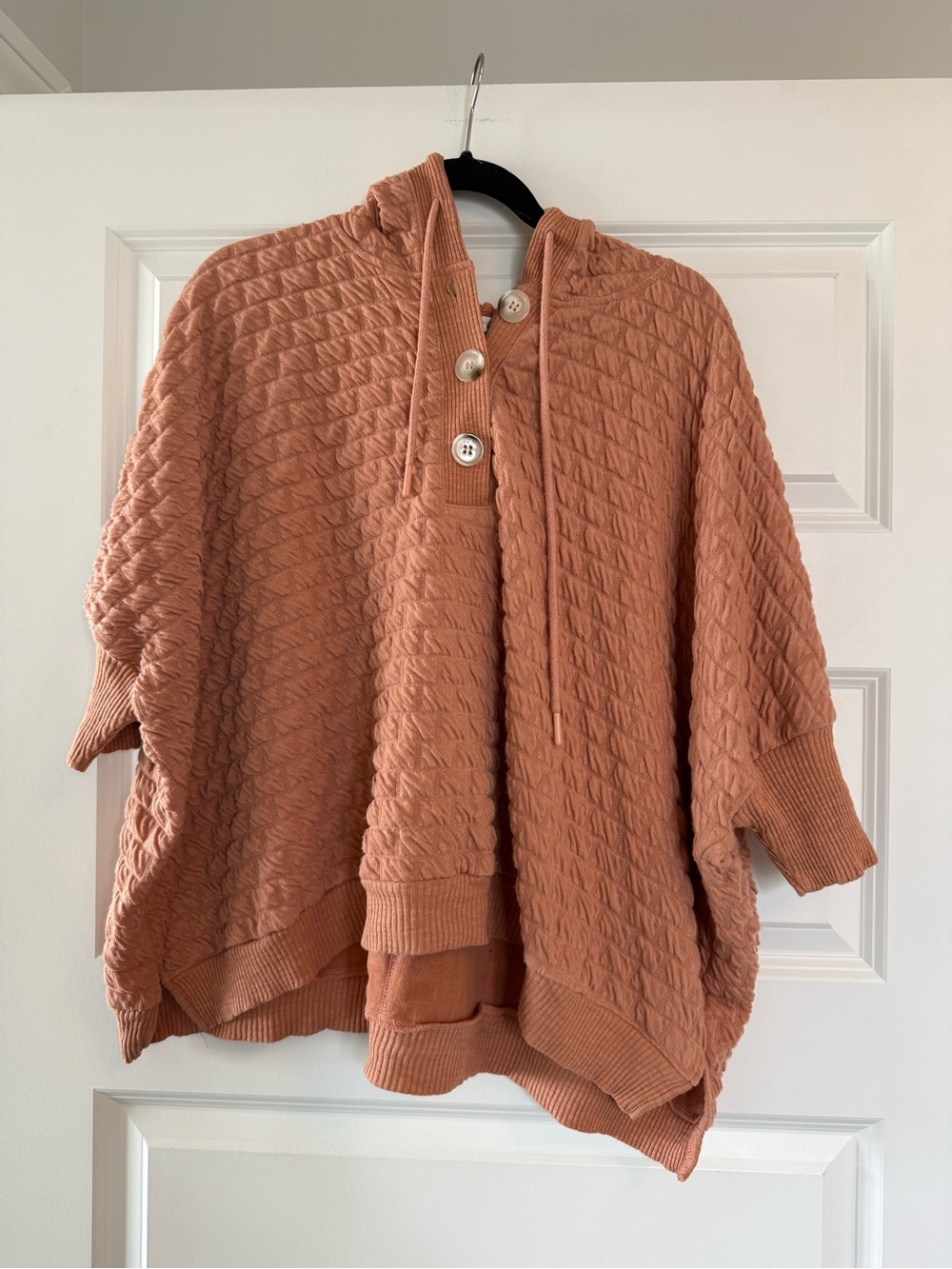 Easel Textured Hoodie